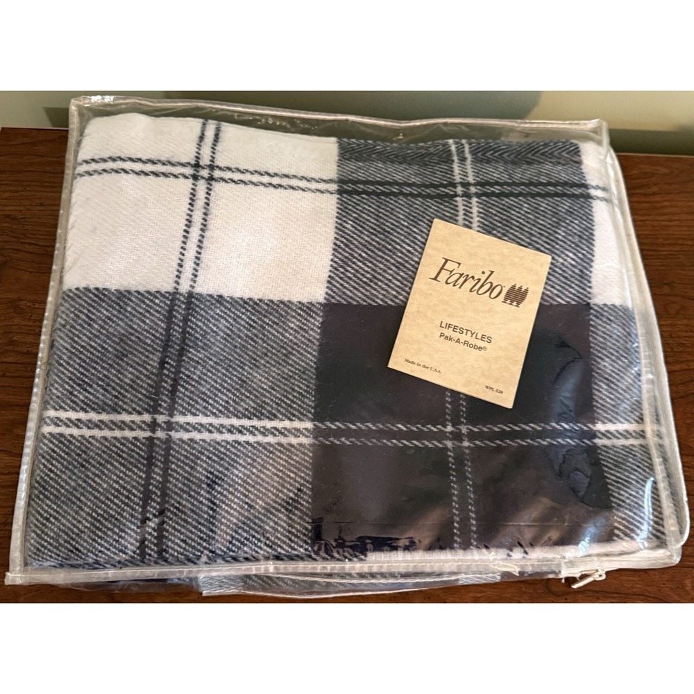 VINTAGE Gap Faribo FRINGED Pal-A-Robe Blue Plaid PONCHO ROBE 50X72 New Rare